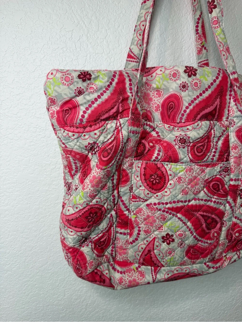 Danielle Morgan Quilted Paisley Tote Bag Zip Closure Inner/Outer Pockets